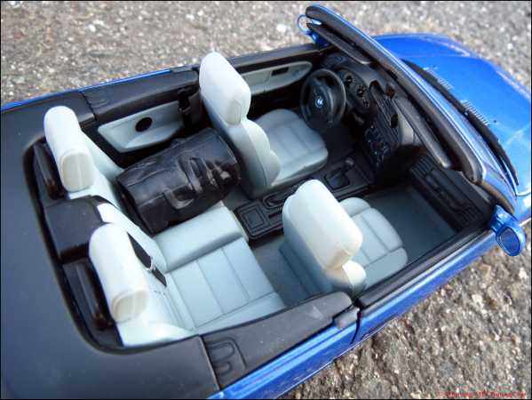 1:18 BMW E36 M3 Cabrio Estorilblau (RAR)